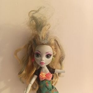 Monster High Laguna Lagoona Broken Arm Parts Doll Halloween Decoration Blue Hair